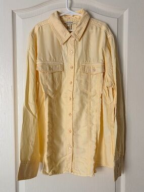 NWT Chicos Yellow Collared Two Pocket Button Down Long Sleeve Top, 1 (Medium)